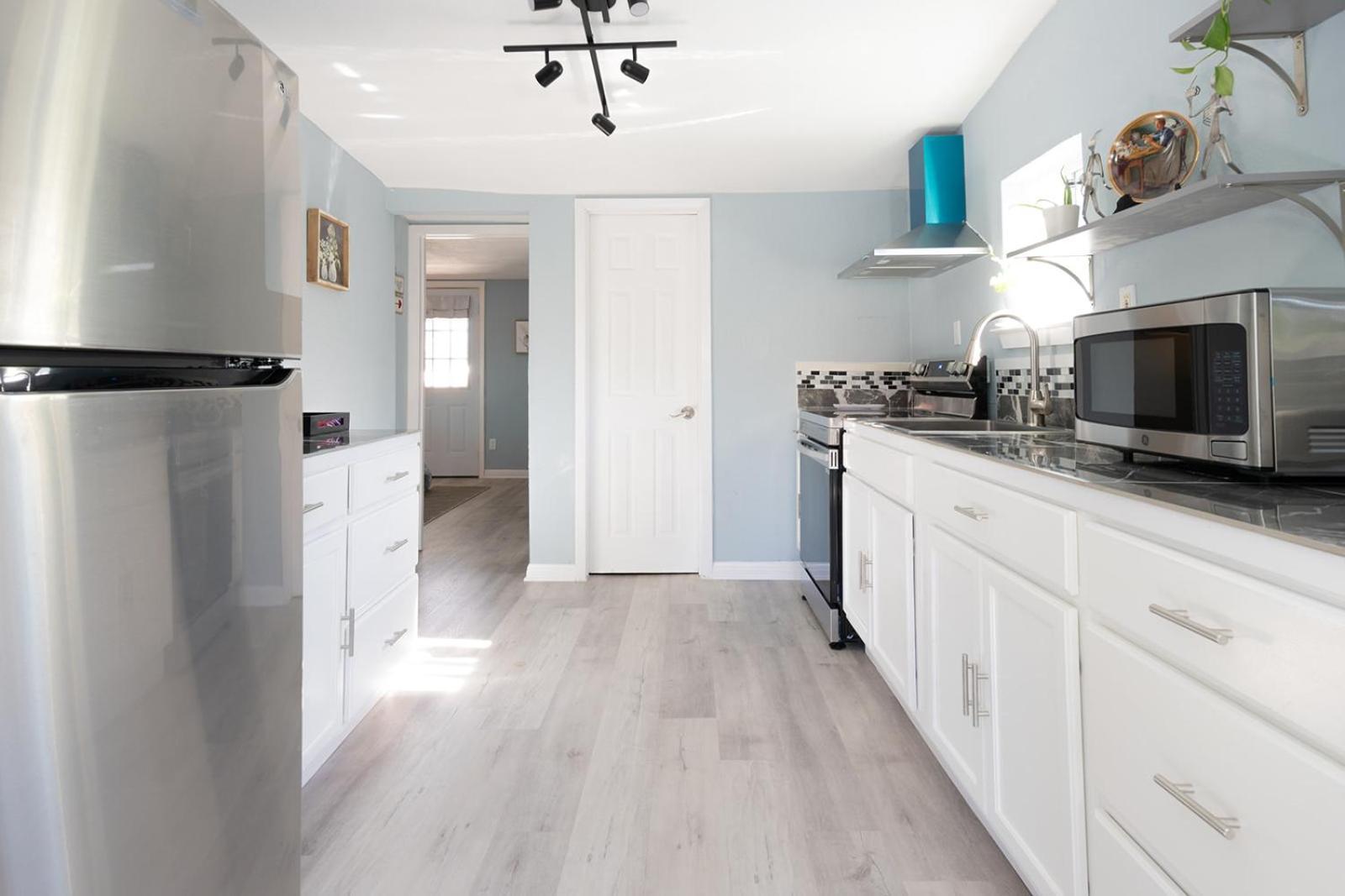 Award Winning Cultural Heritage Home Near Downtown - Walk To 6Th Street Austin Bagian luar foto
